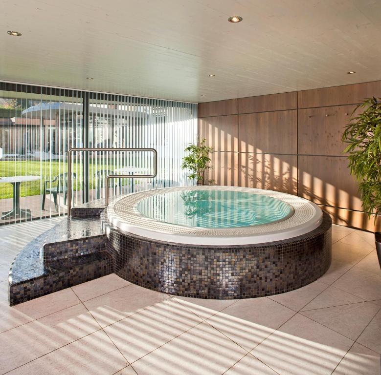 Logis Hotel Restaurant Muller ニーデルブロン・レ・バン エクステリア 写真